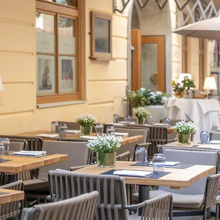 Hotel Small Luxury Goldgasse 4*