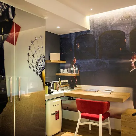 Hotel Small Luxury Goldgasse 4*