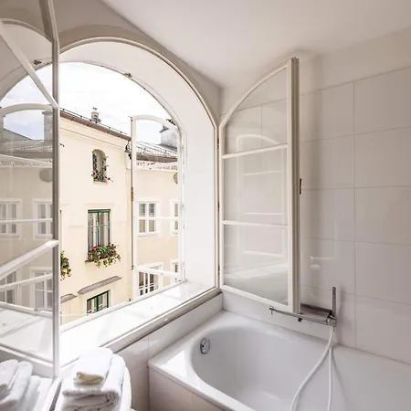 Small Luxury Goldgasse Otel 4*